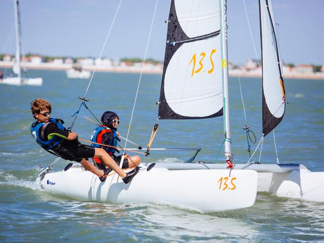 Verhalende Catamaran