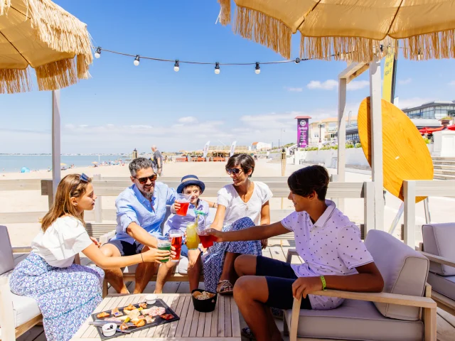 Restaurant Plage Famille Chatelaillon Plage Les Conteurs 2